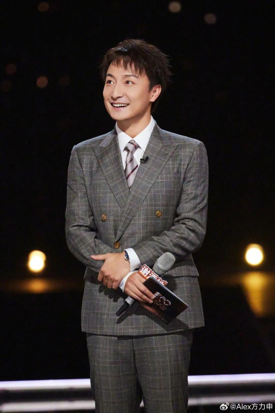 岁演员方力
