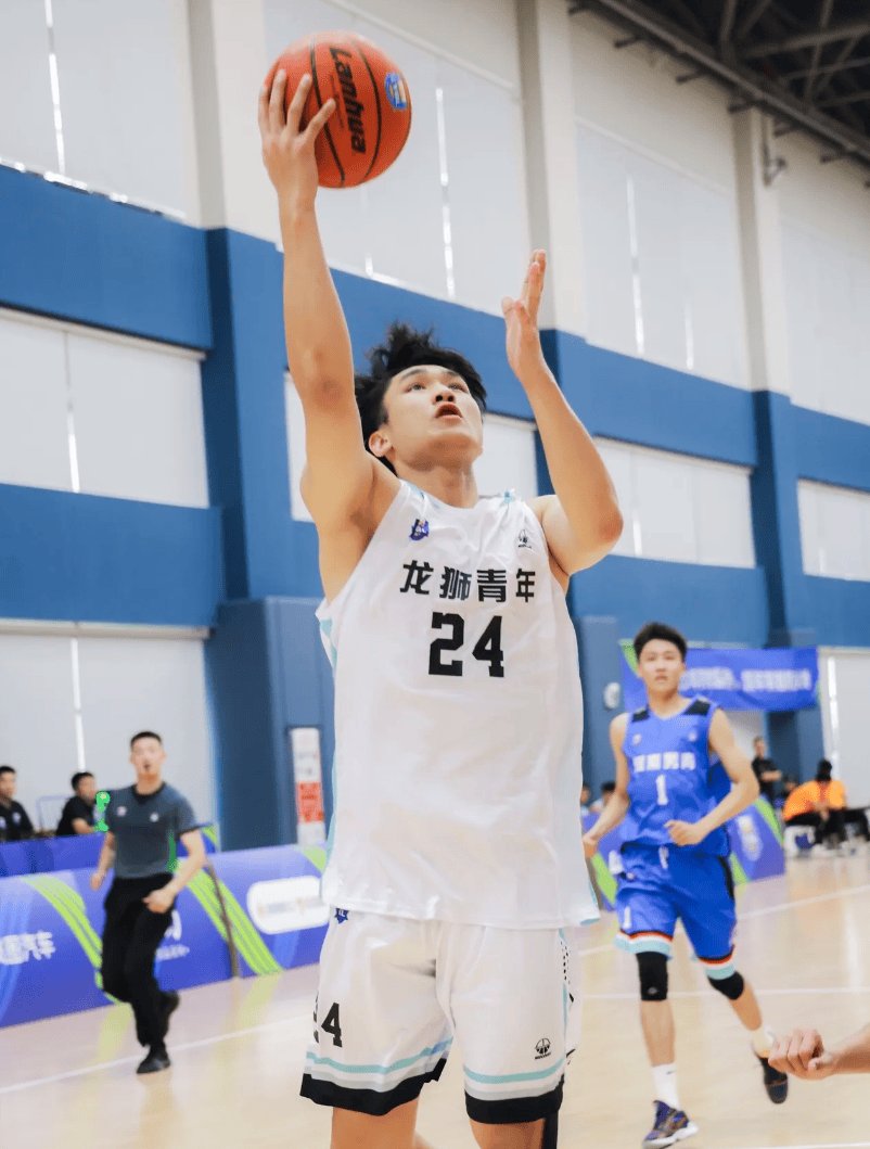锦标赛中